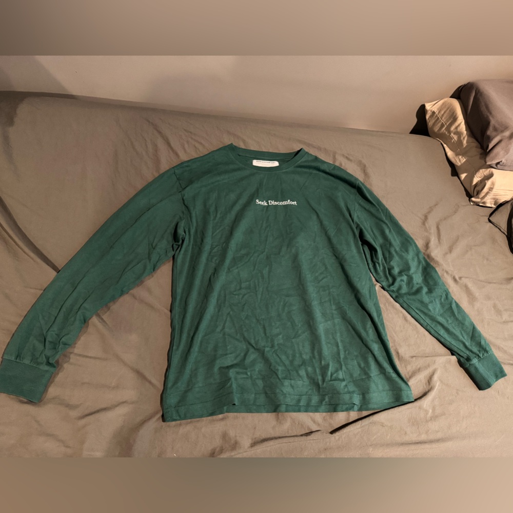 Seek Discomfort Essentials Green Long Sleeve Shirt M